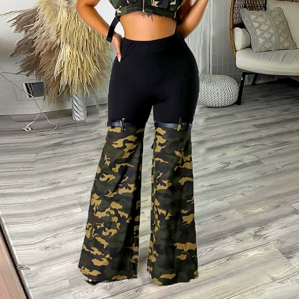Fashion Nova, Ladies, Camouflage High-Waisted Flare Pants. Large NEW